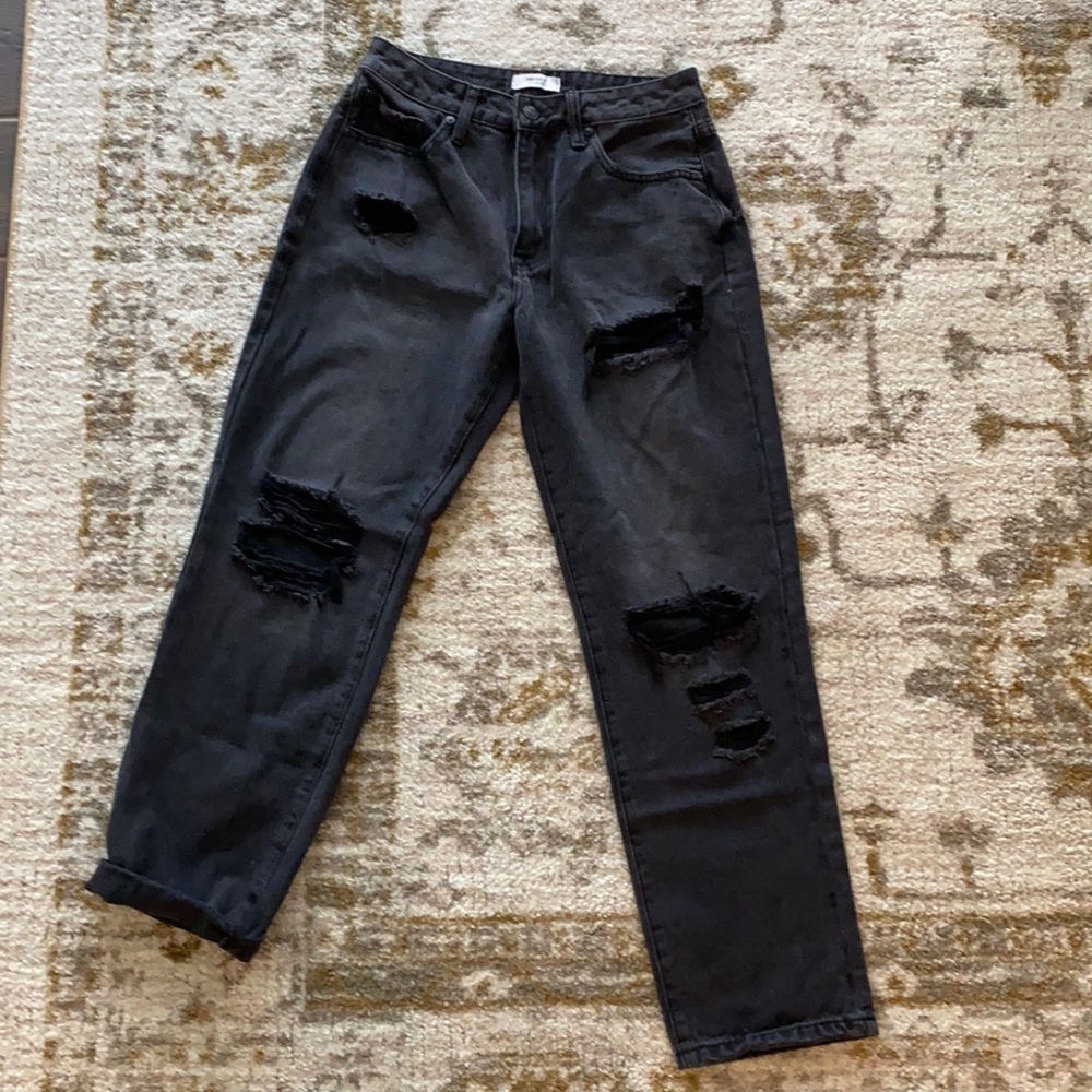 Black Forever 21 boyfriend jeans